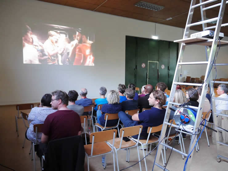 Vorführung des Filmes Clash